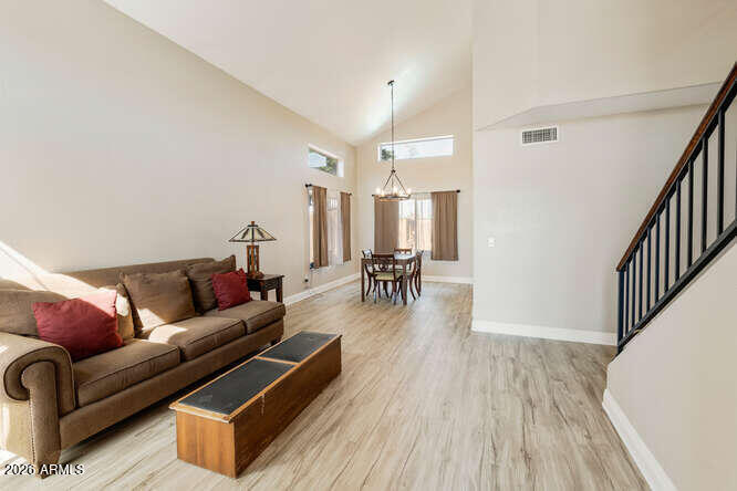 4820 W SHANNON Court