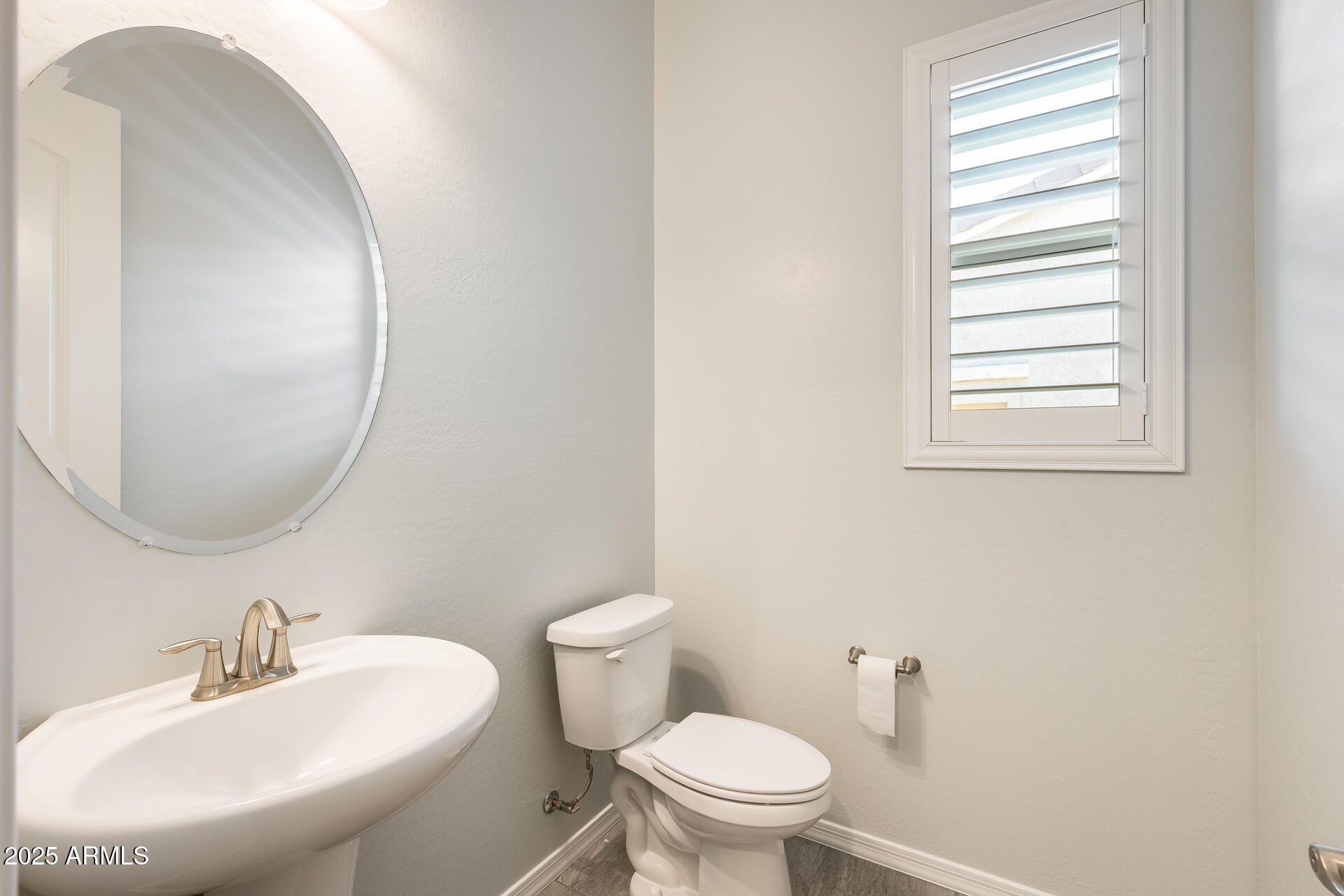 18925 W WINDSOR Boulevard