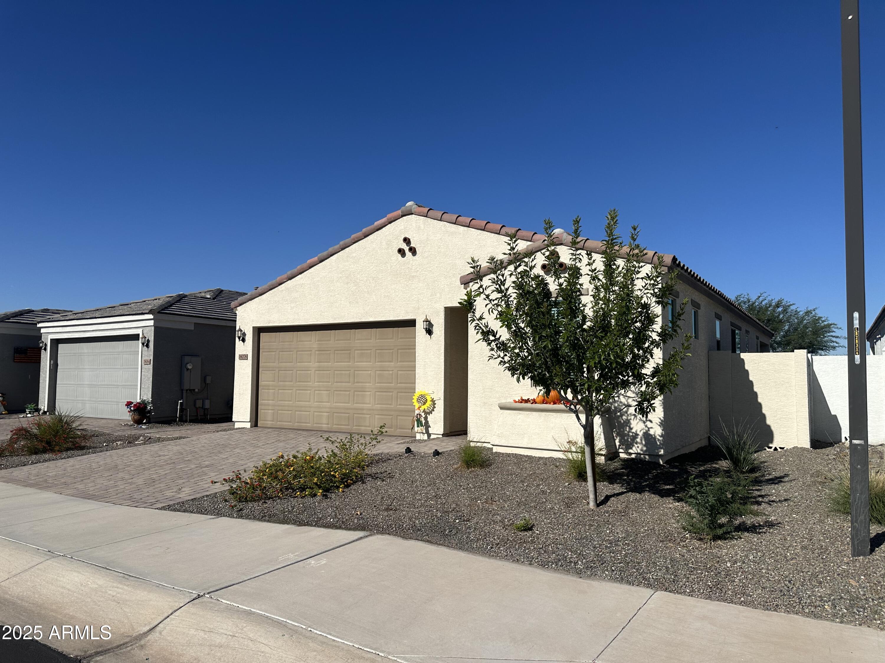 18078 W AMBER RIDGE Way