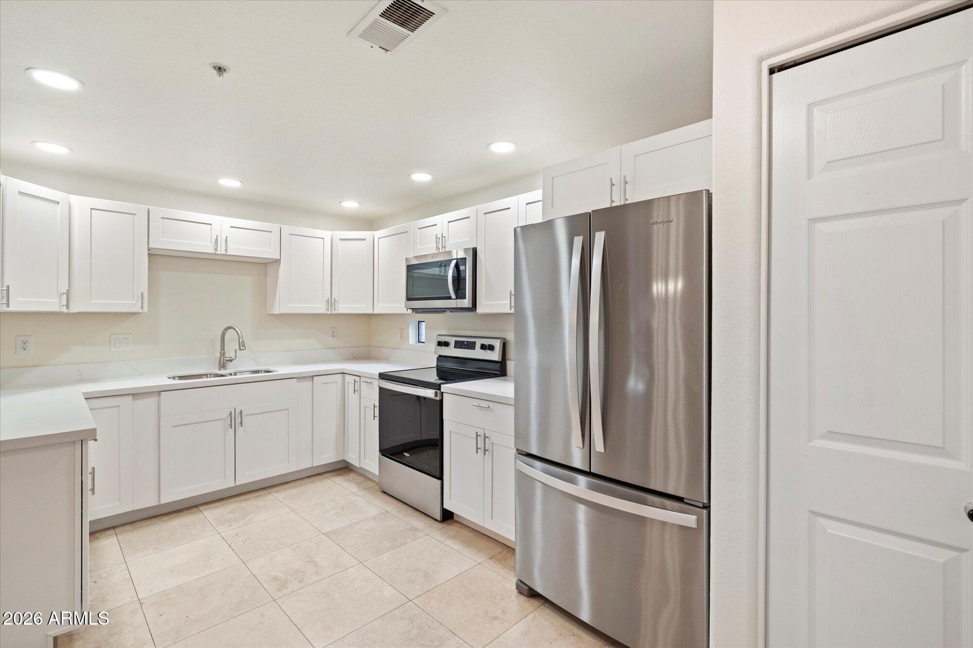 9455 E RAINTREE Drive 1025