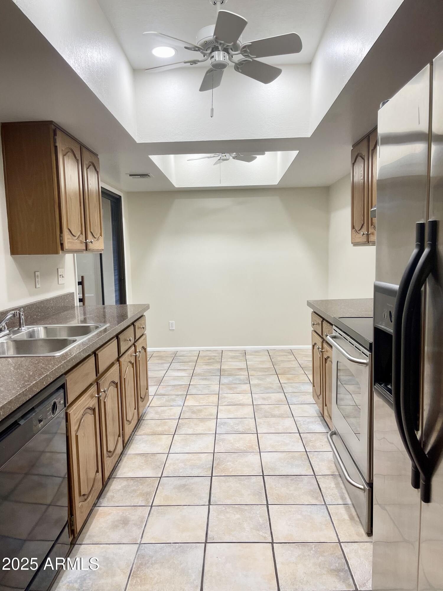 12222 N PARADISE VILLAGE Parkway S 409