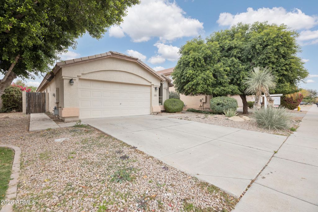 Photo of 670 E Kyle Drive, Gilbert, AZ 85296 (MLS # 6961424)