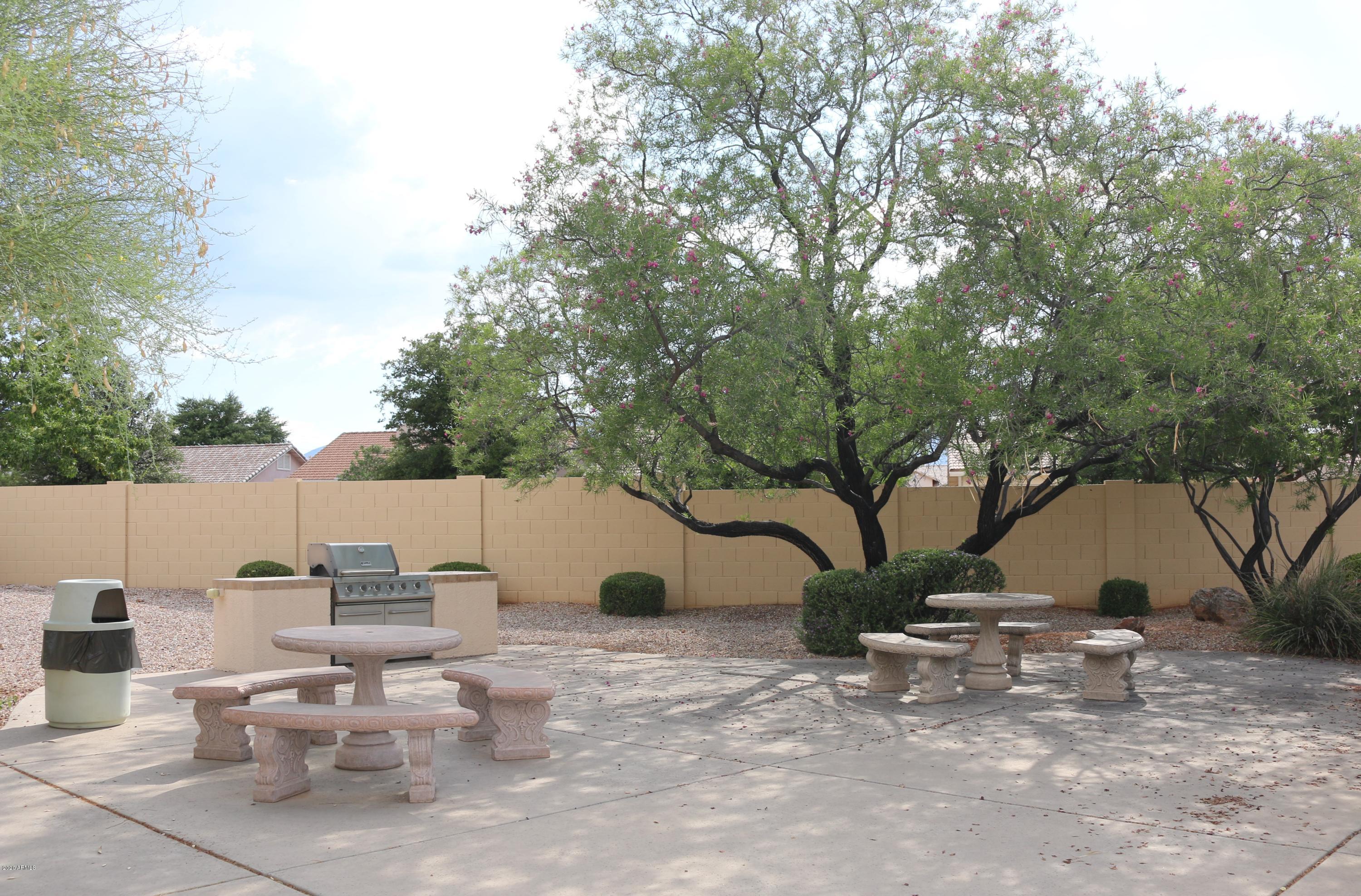 WINTERHAVEN COUNTRY CLUB ESTATES PHASE 2B - Residential Lease
