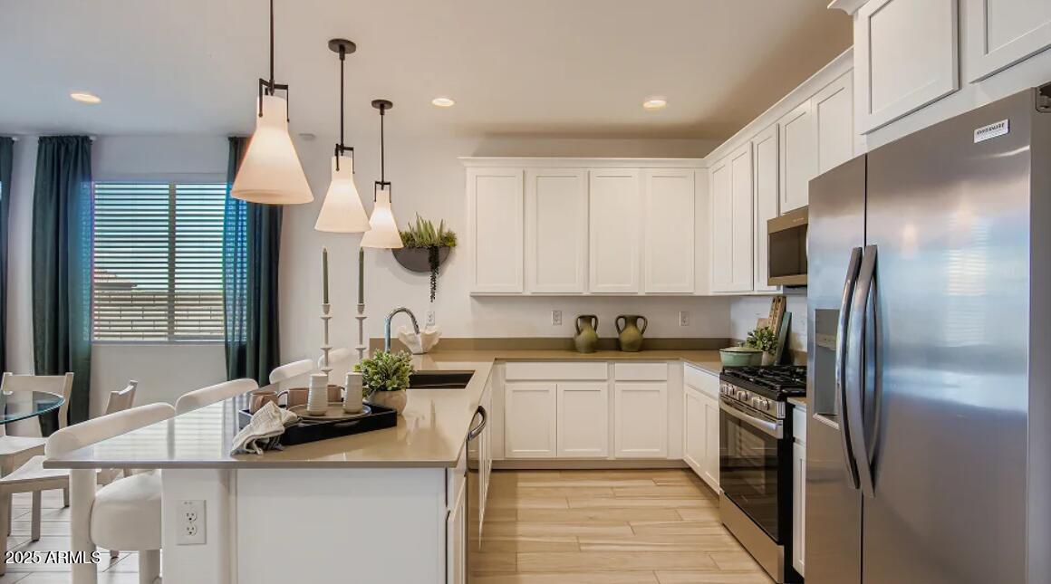 9540 W FLOWER Street