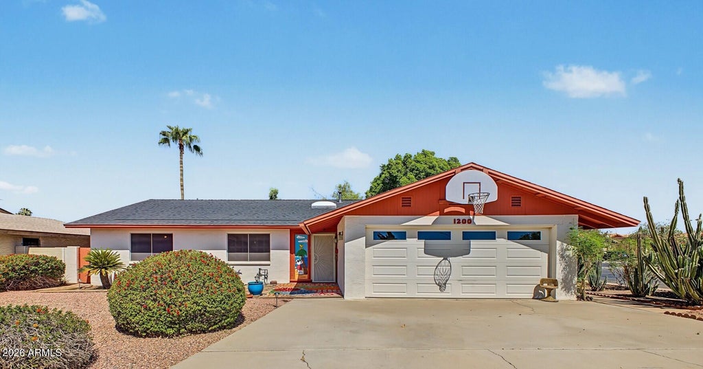 Photo of 1200 W Laredo Street, Chandler, AZ 85224 (MLS # 7082955)