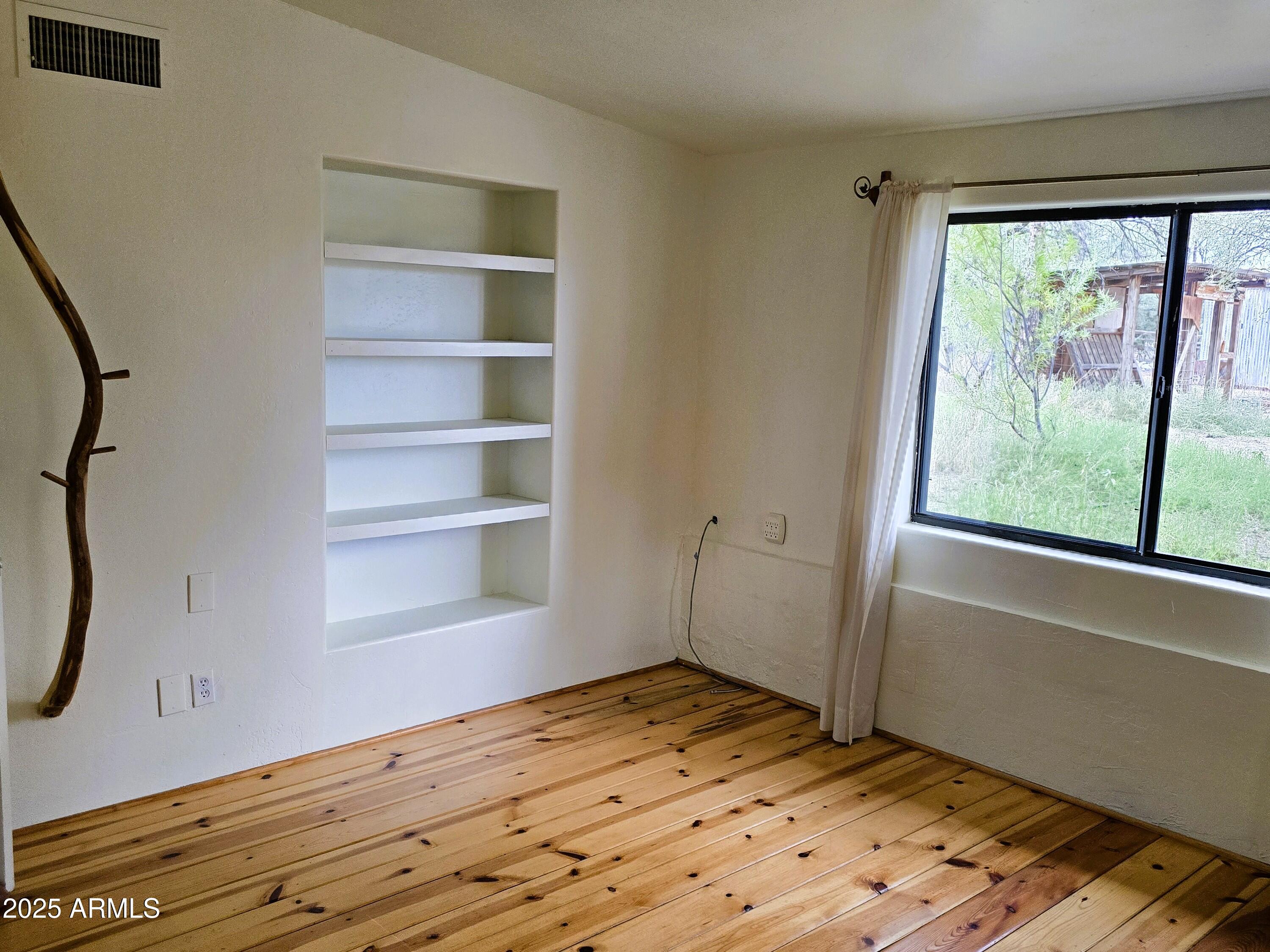 Metes and Bounds - no subdivision - Residential