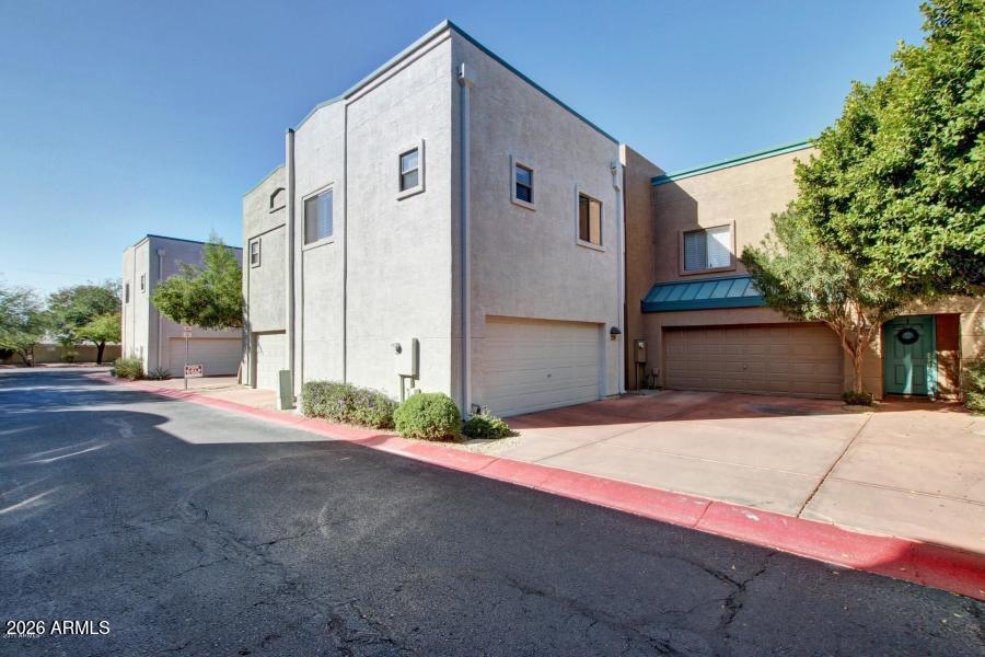 2027 E UNIVERSITY Drive 125