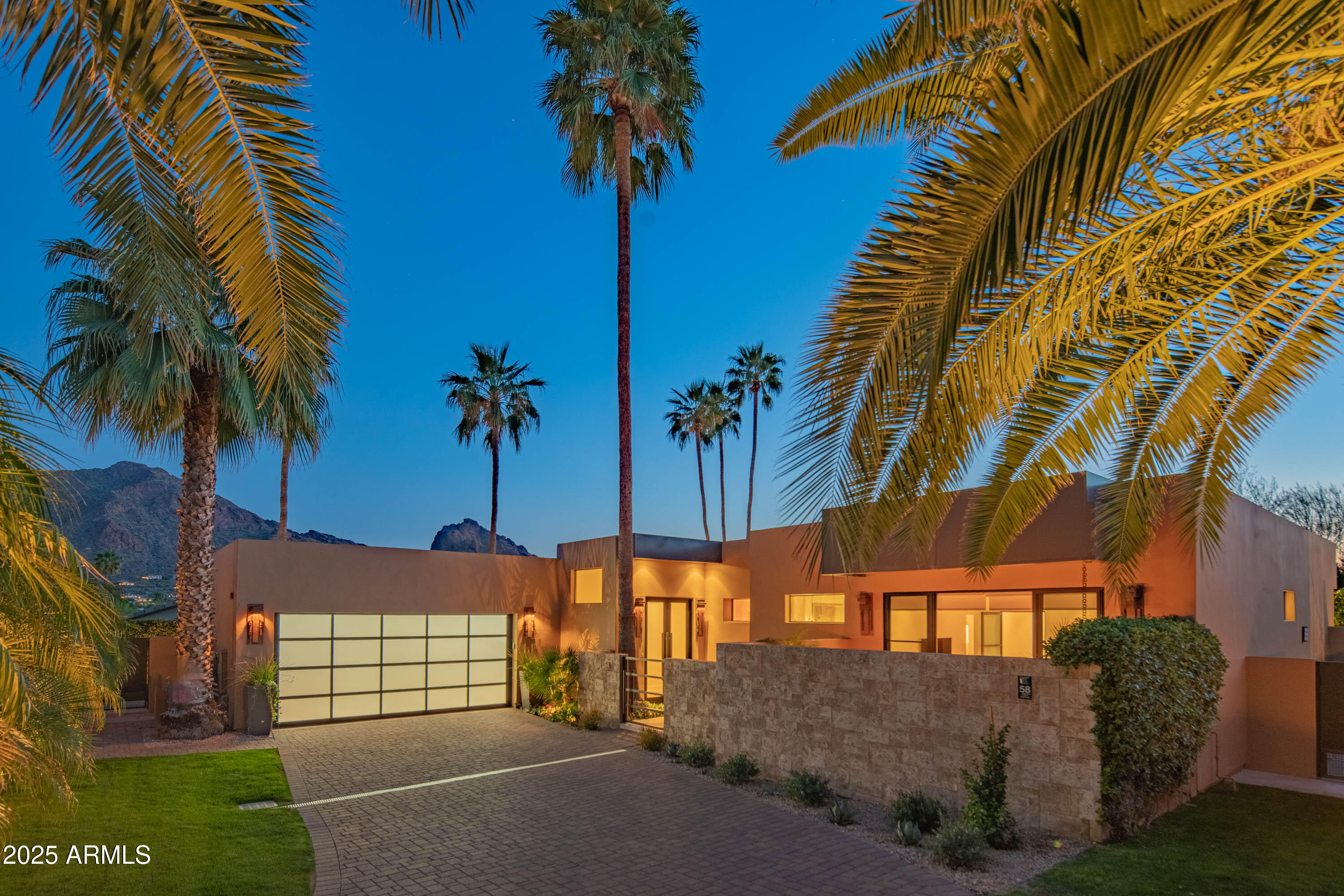 5434 E LINCOLN Drive 58