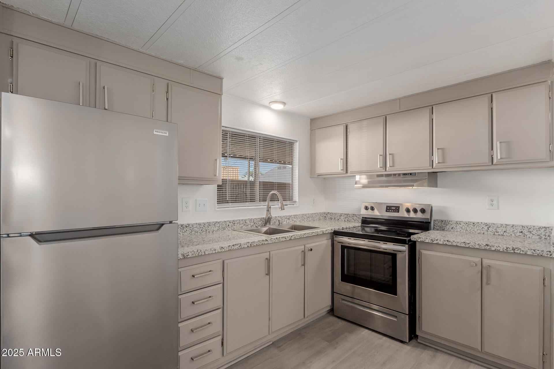 2121 N CENTER Street 197