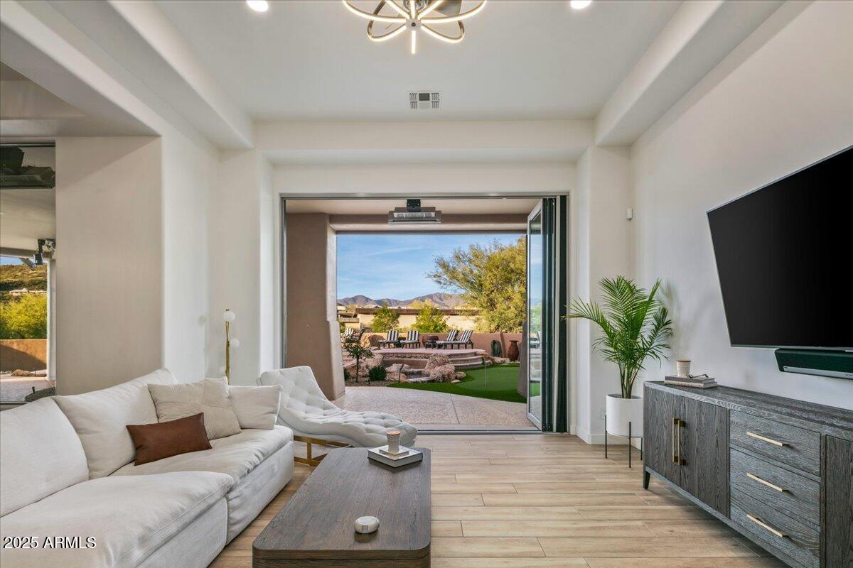 DESERT MOUNTAIN - Residential
