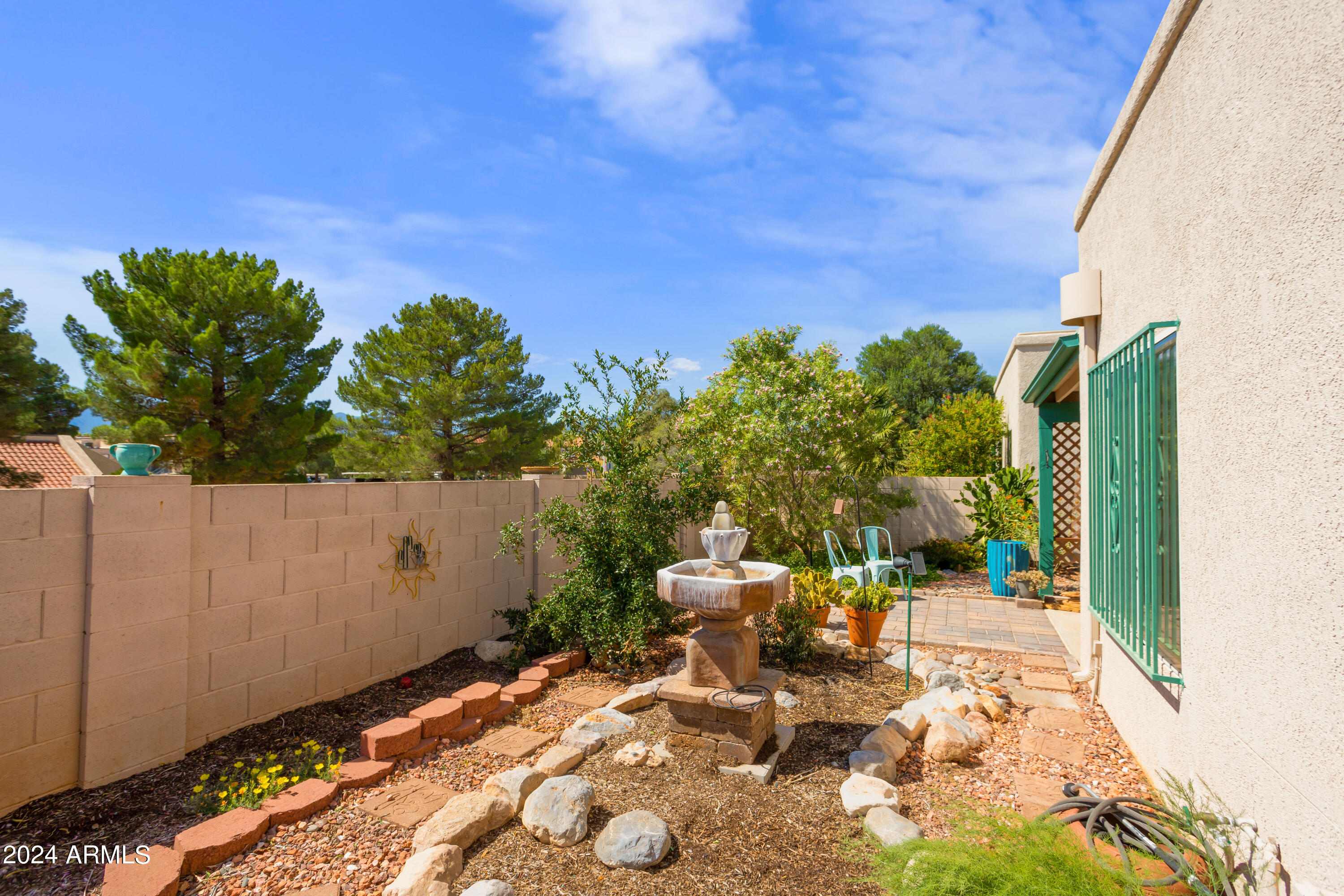 SIERRA SPRINGS - Residential