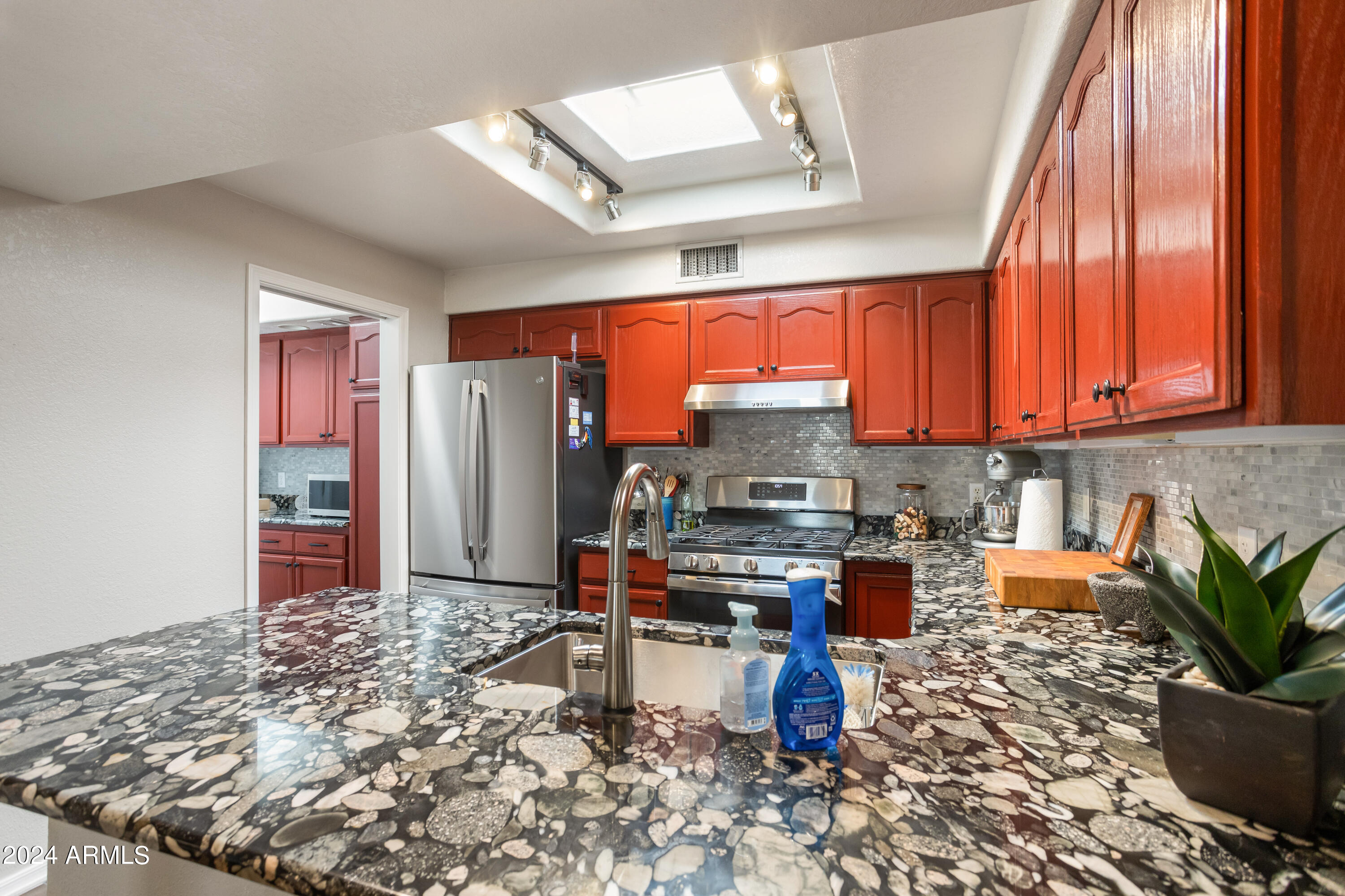 SIERRA SPRINGS - Residential