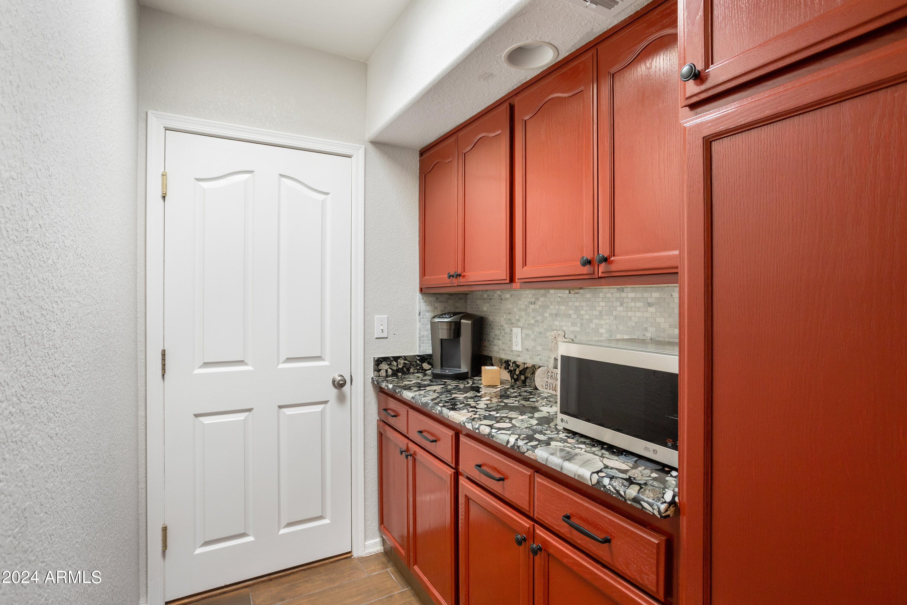 SIERRA SPRINGS - Residential