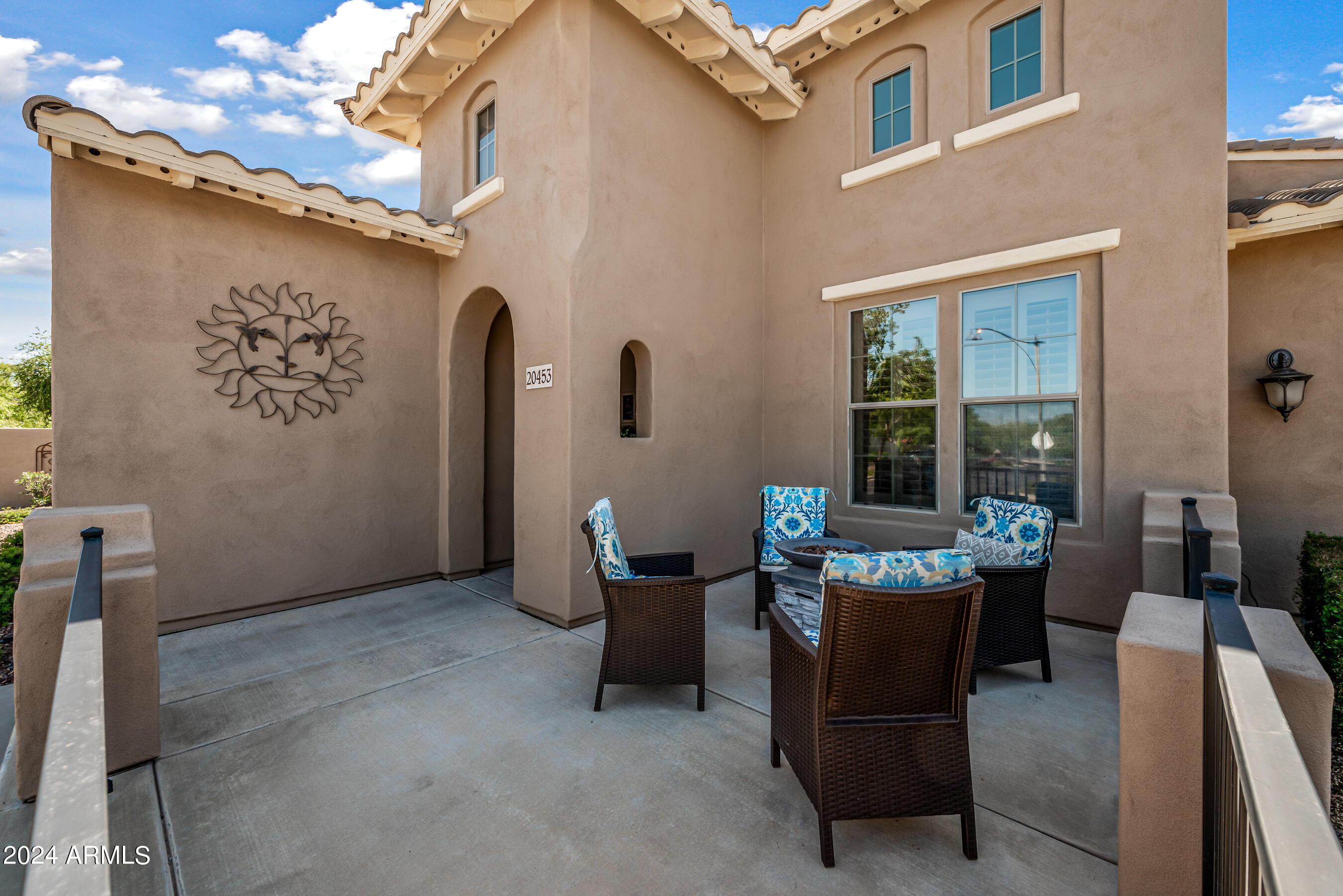 20453 W DANIEL Place