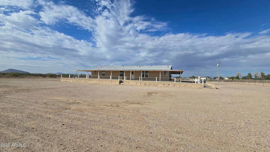 Photo of 2516 S 371st Avenue, Tonopah, AZ 85354 (MLS # 6937311)