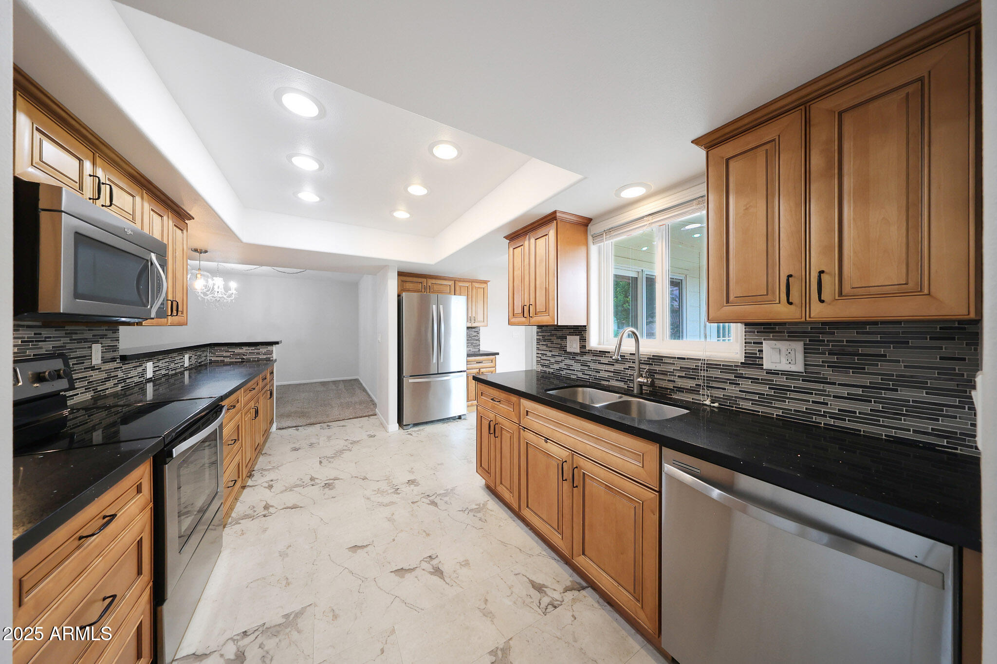 10617 W EL CAPITAN Circle