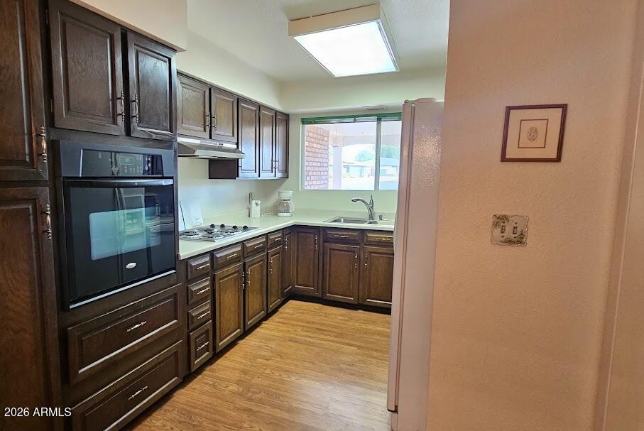 932 S 72ND Street