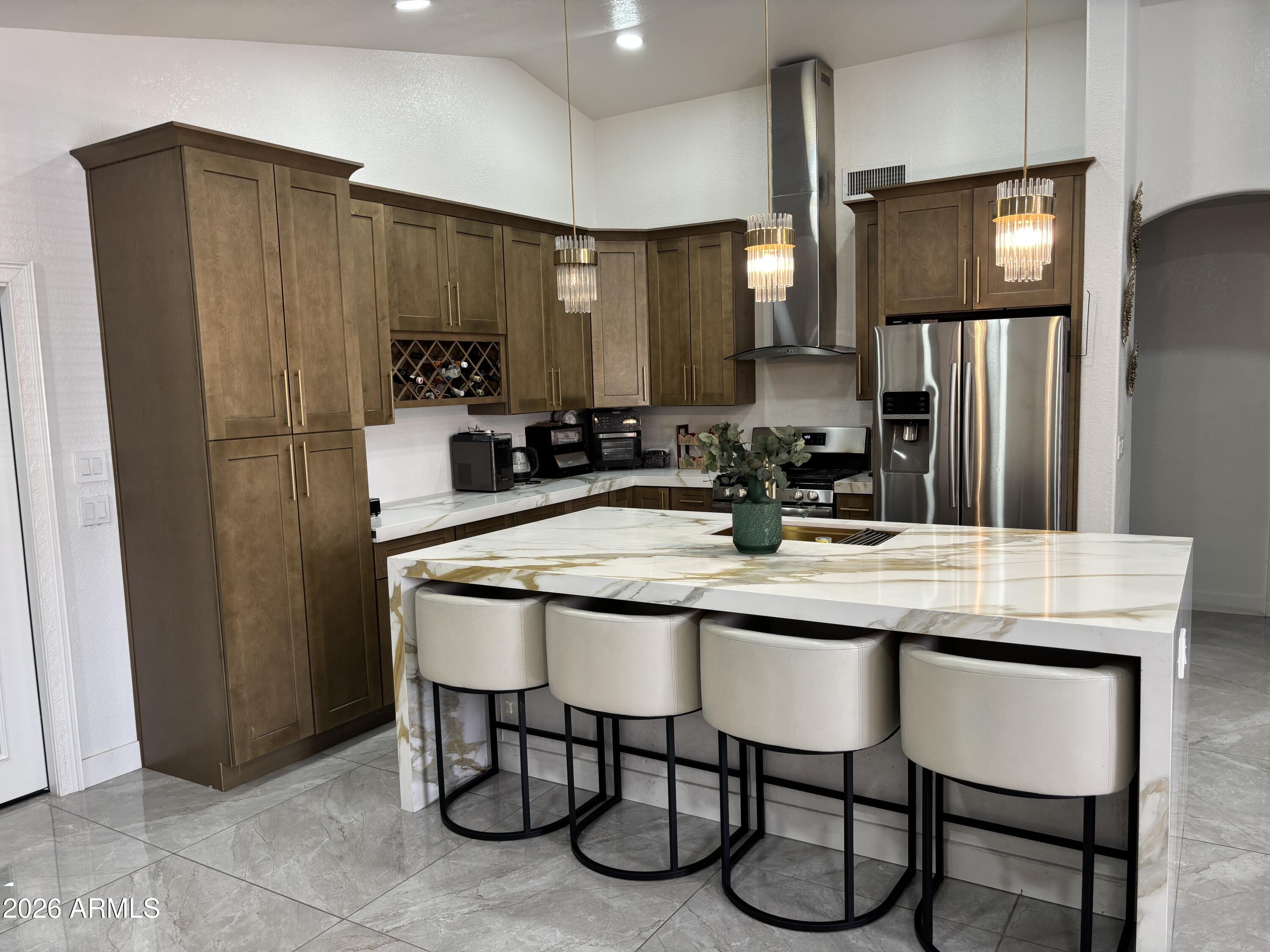 2015 N 89TH Drive