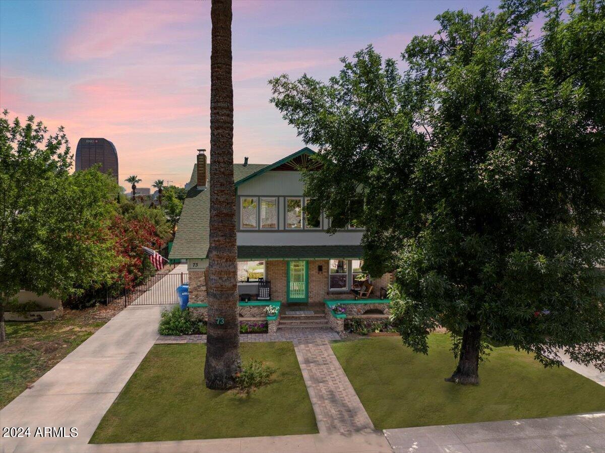 73 W LEWIS Avenue