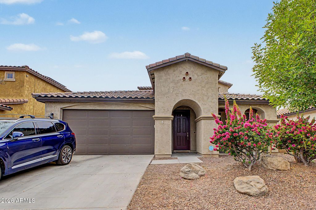 Photo of 10043 W Los Gatos Drive, Peoria, AZ 85383 (MLS # 7019543)