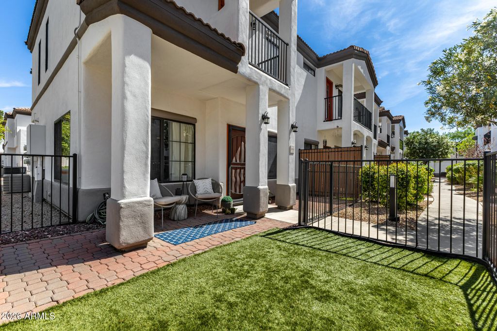 Photo of 3150 E Beardsley Road #1055, Phoenix, AZ 85050 (MLS # 7001475)