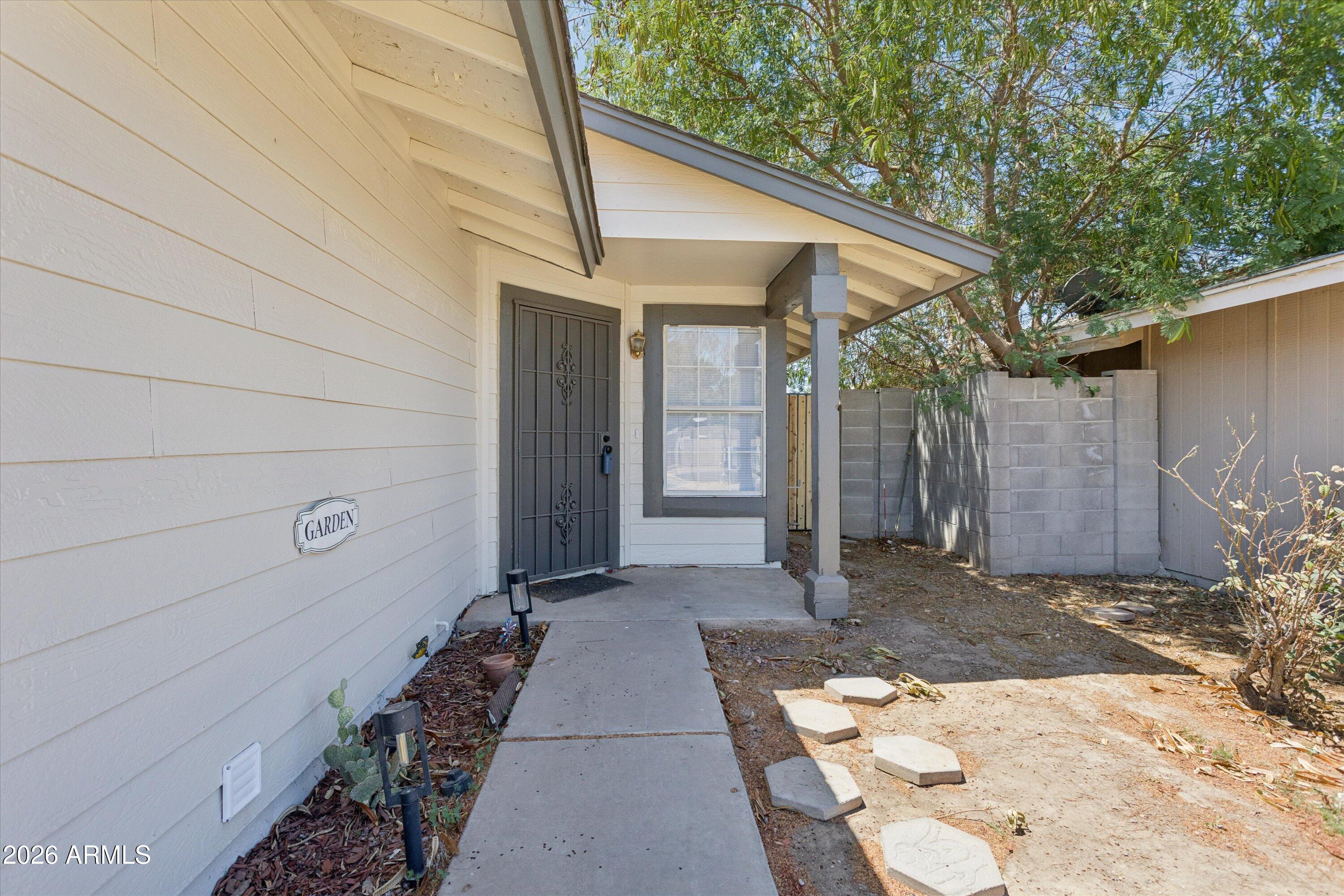 8409 W SELLS Drive