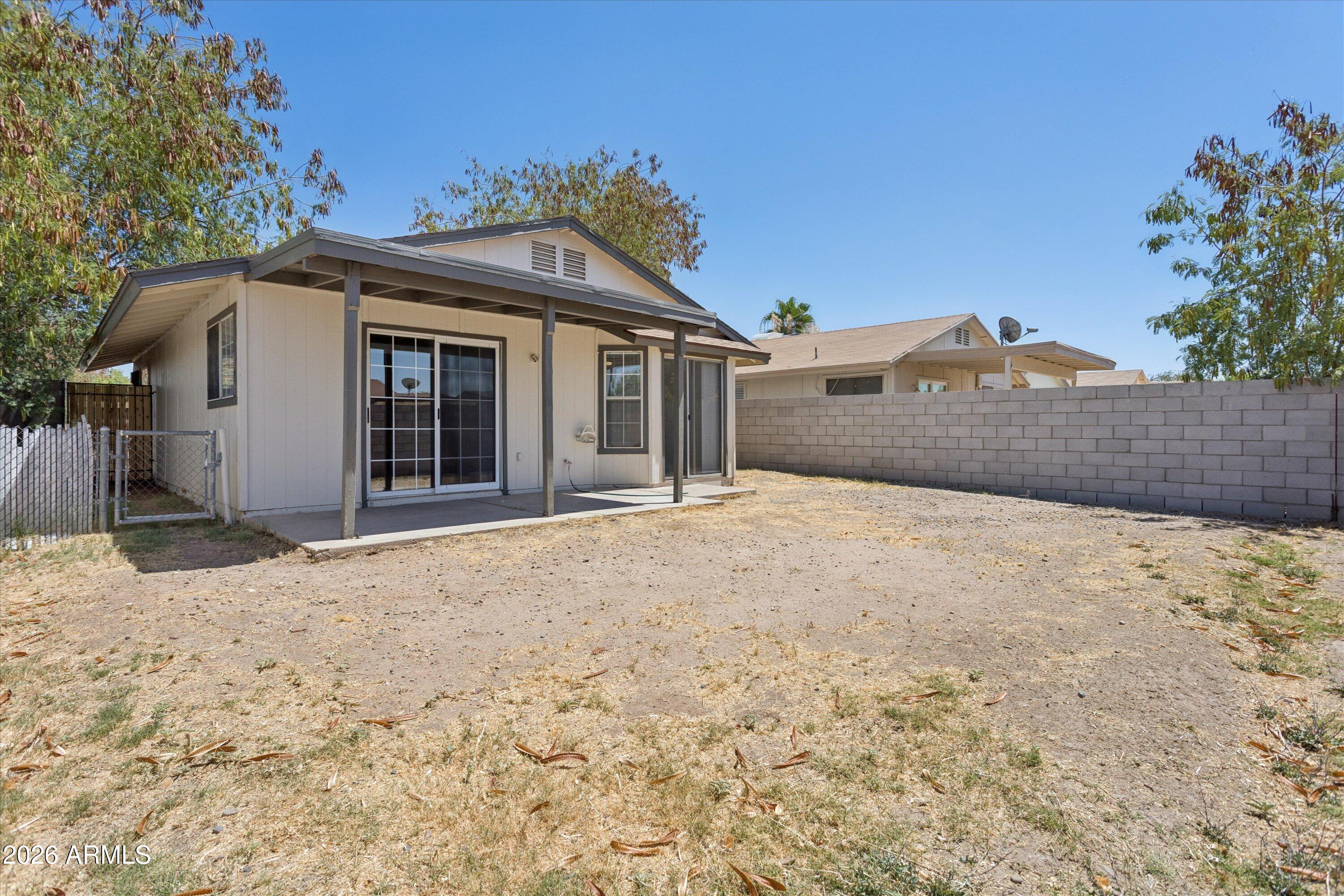 8409 W SELLS Drive