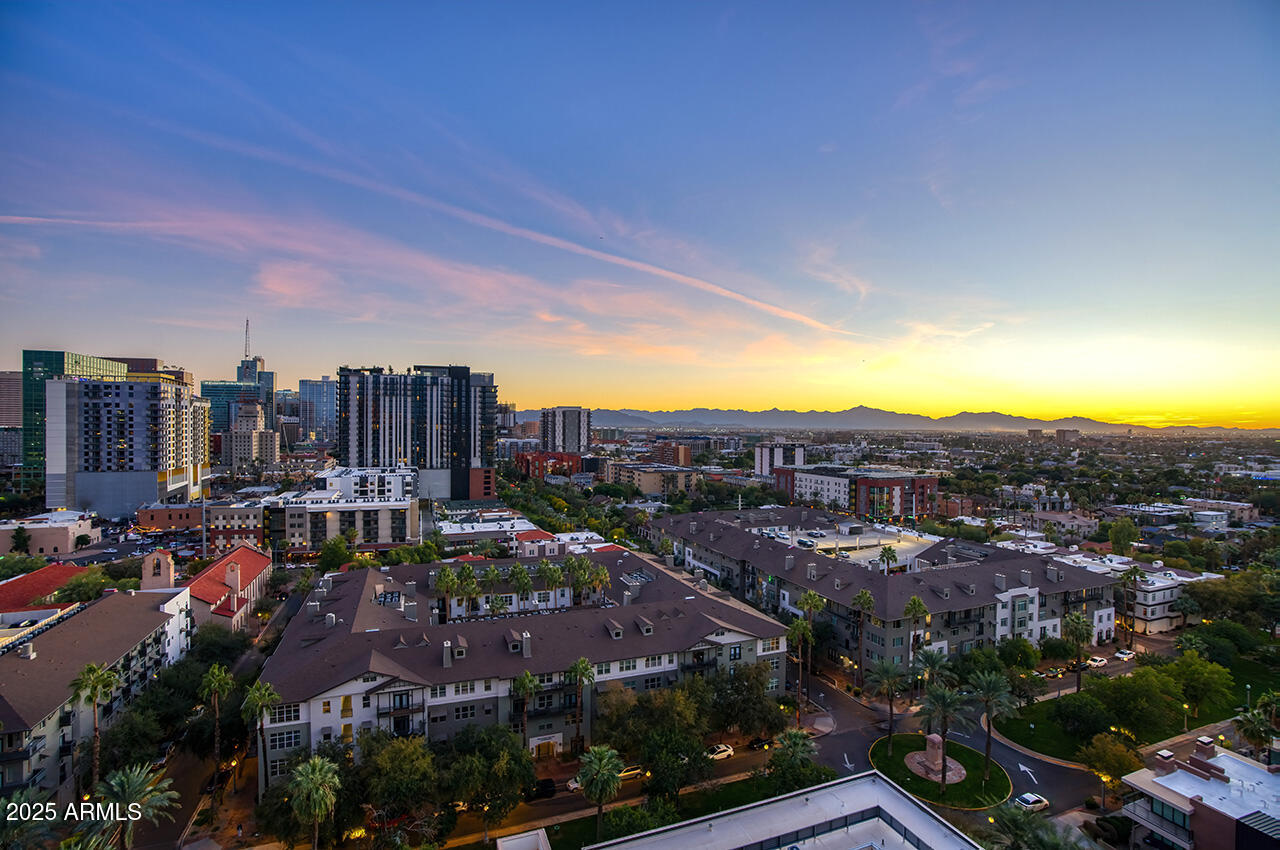 200 W PORTLAND Street 820