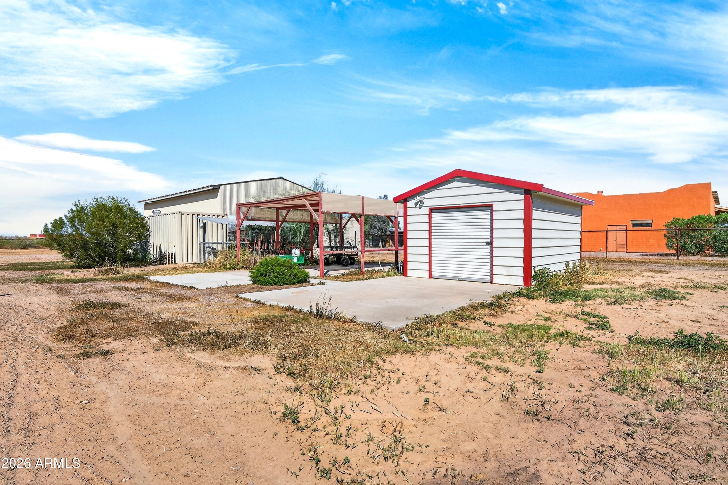 THUNDERBIRD FARMS CENTRAL - Residential