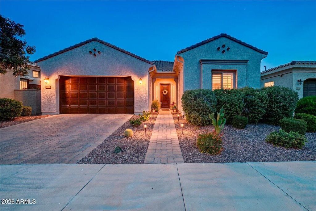Photo of 4271 N 197th Lane, Litchfield Park, AZ 85340 (MLS # 7025599)