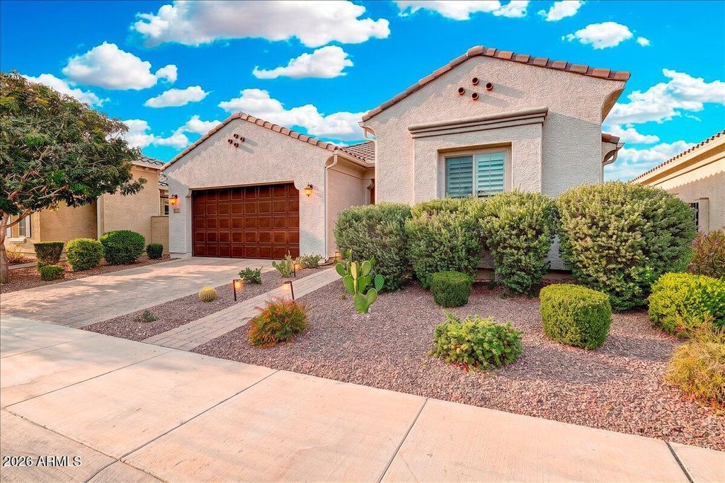 Photo of 4271 N 197th Lane, Litchfield Park, AZ 85340 (MLS # 7025599)
