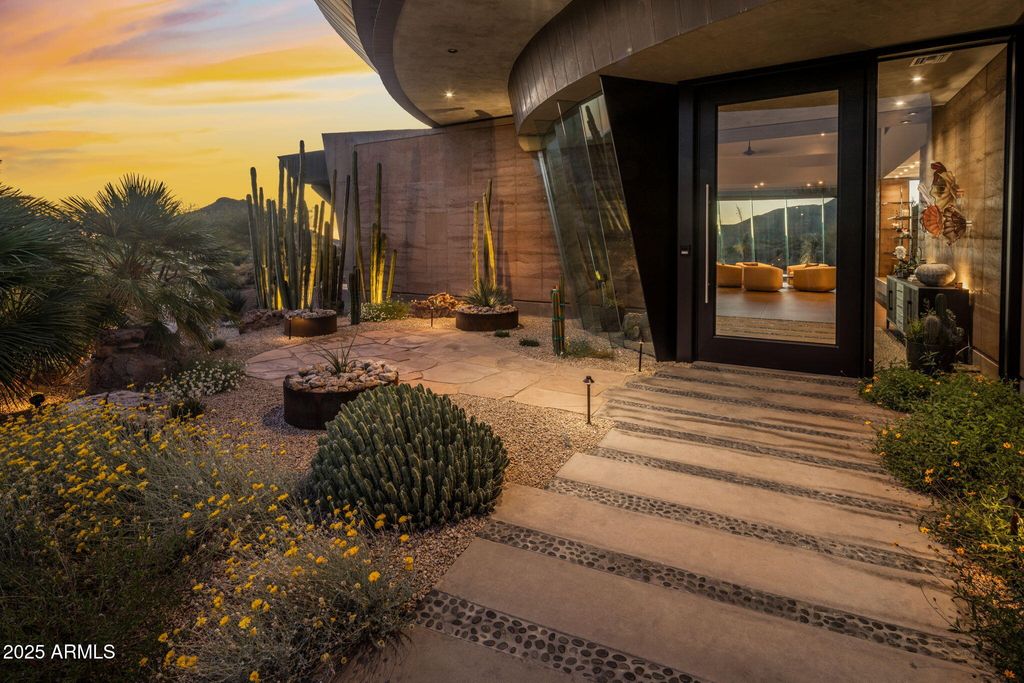 Photo of 10216 E Venado Trail, Scottsdale, AZ 85262 (MLS # 6932504)