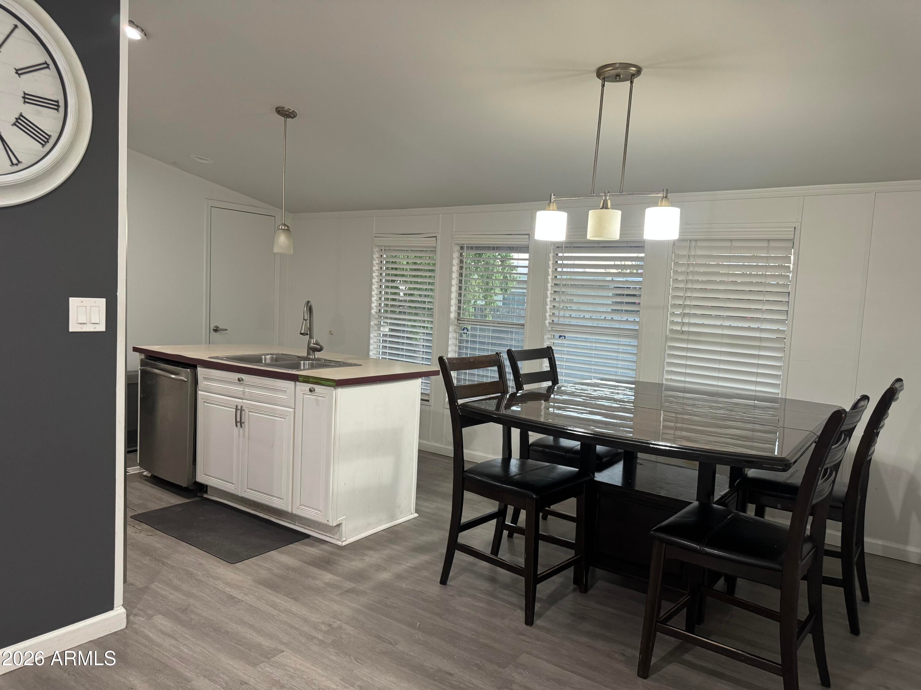 117 E VILLA THERESA Drive