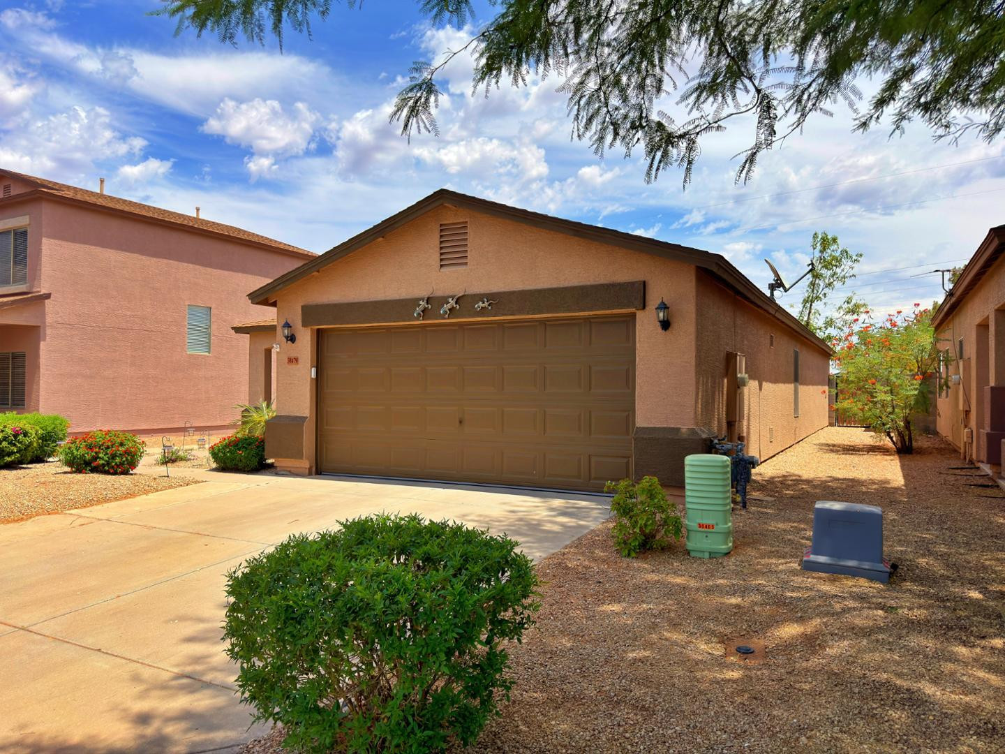 30479 N BAREBACK Trail