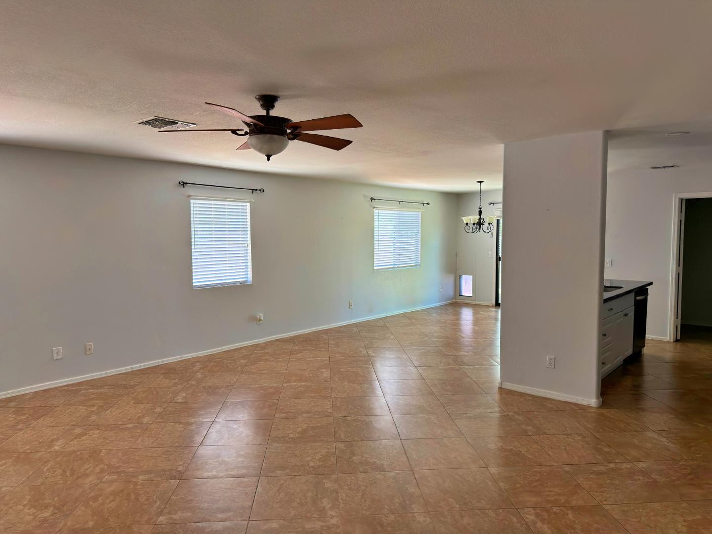 30479 N BAREBACK Trail