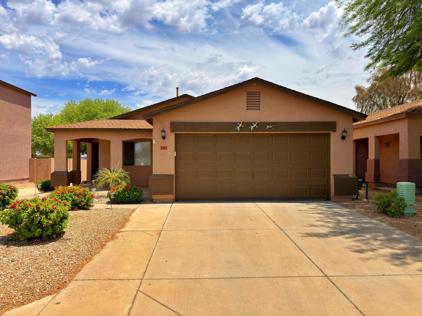 30479 N BAREBACK Trail