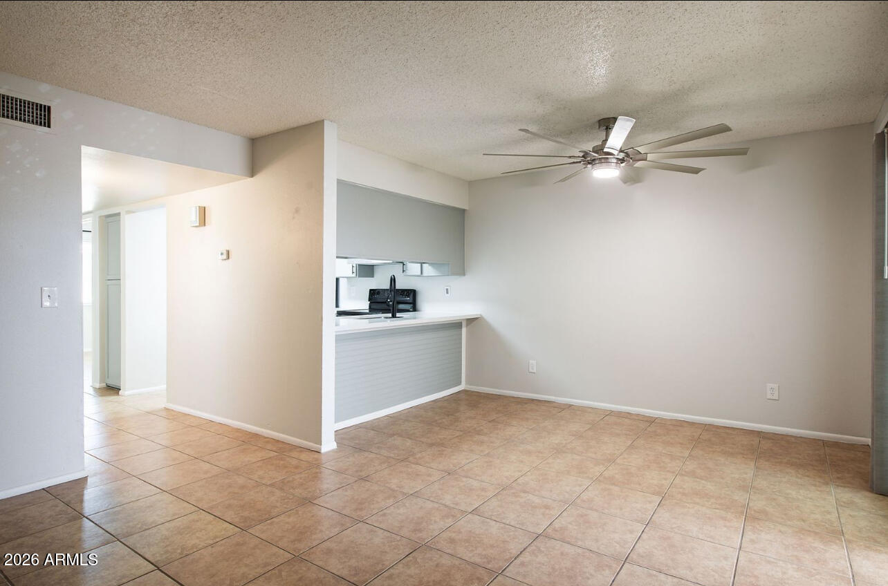 1861 N SPRING --