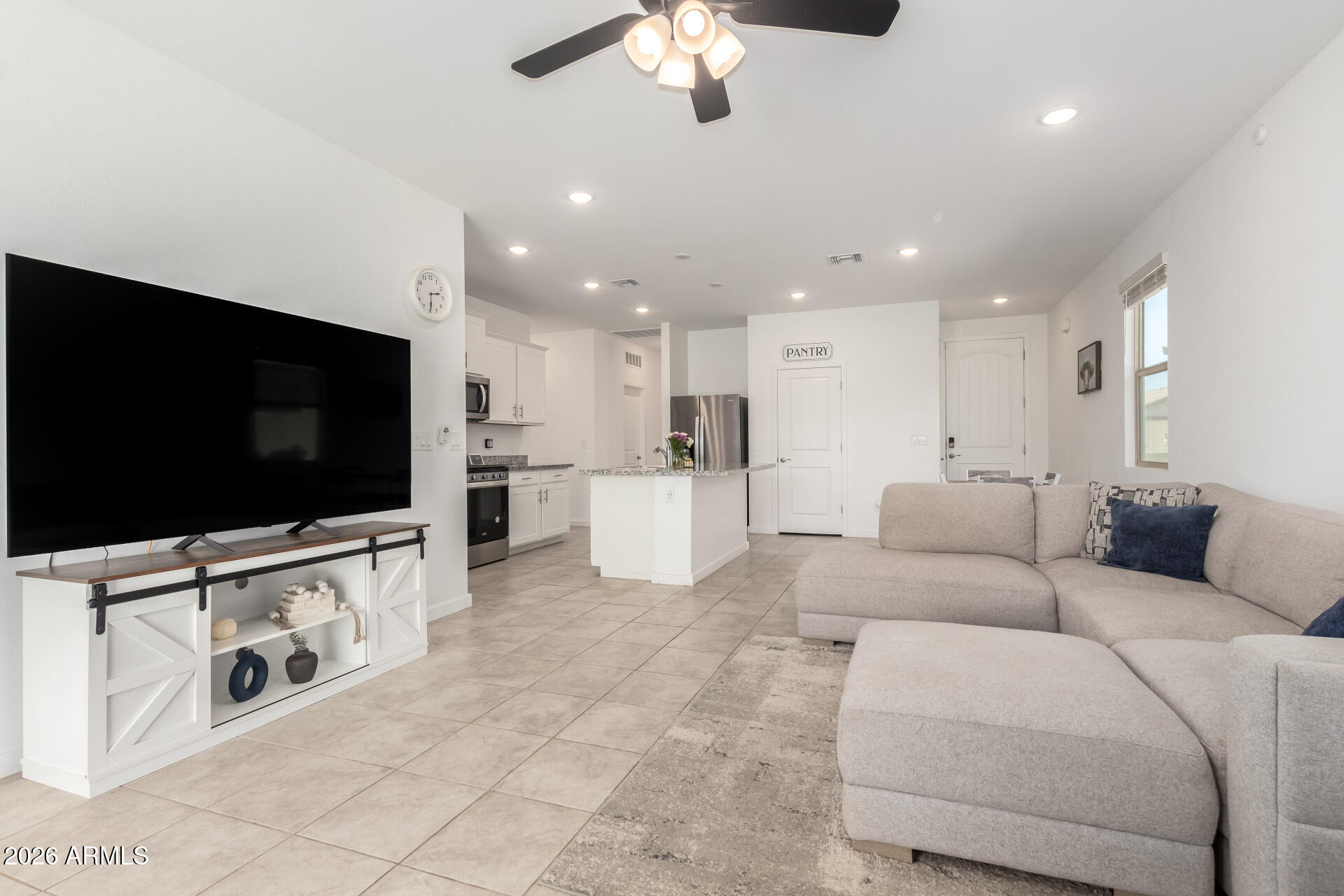 39985 W RIO LOBO Drive