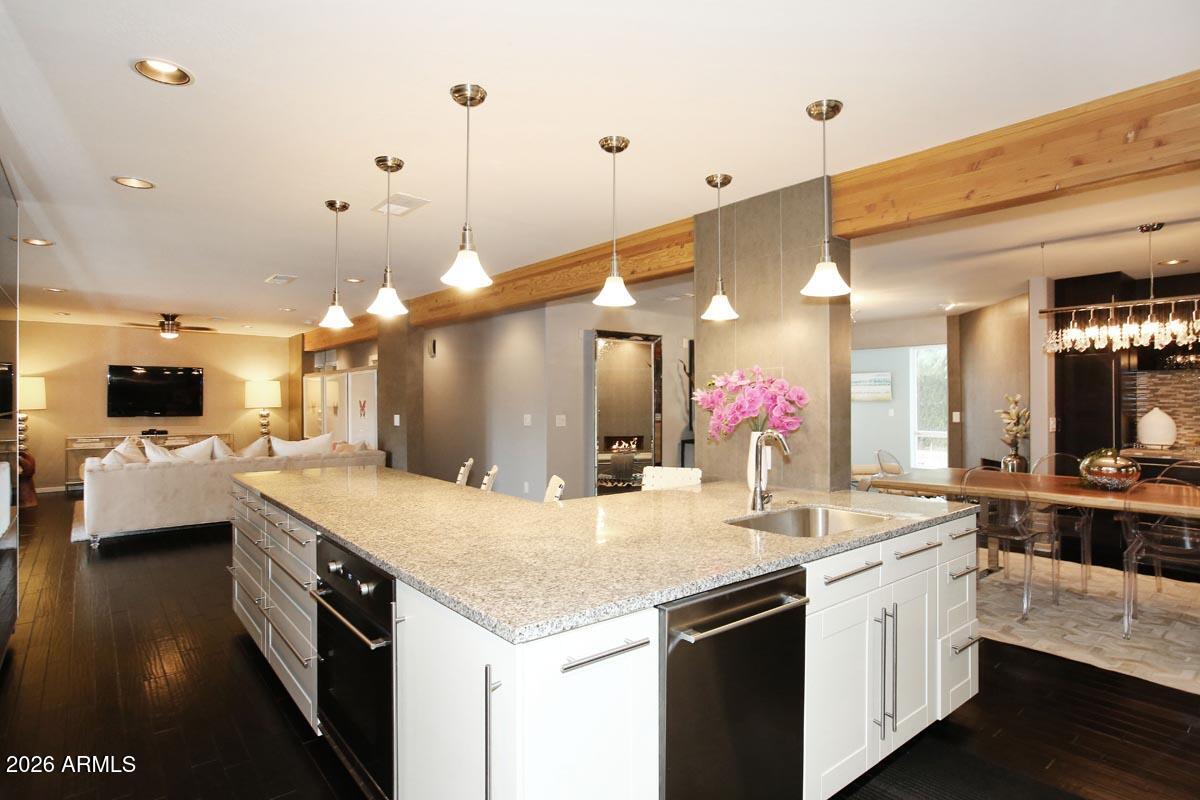5426 N 81ST Place