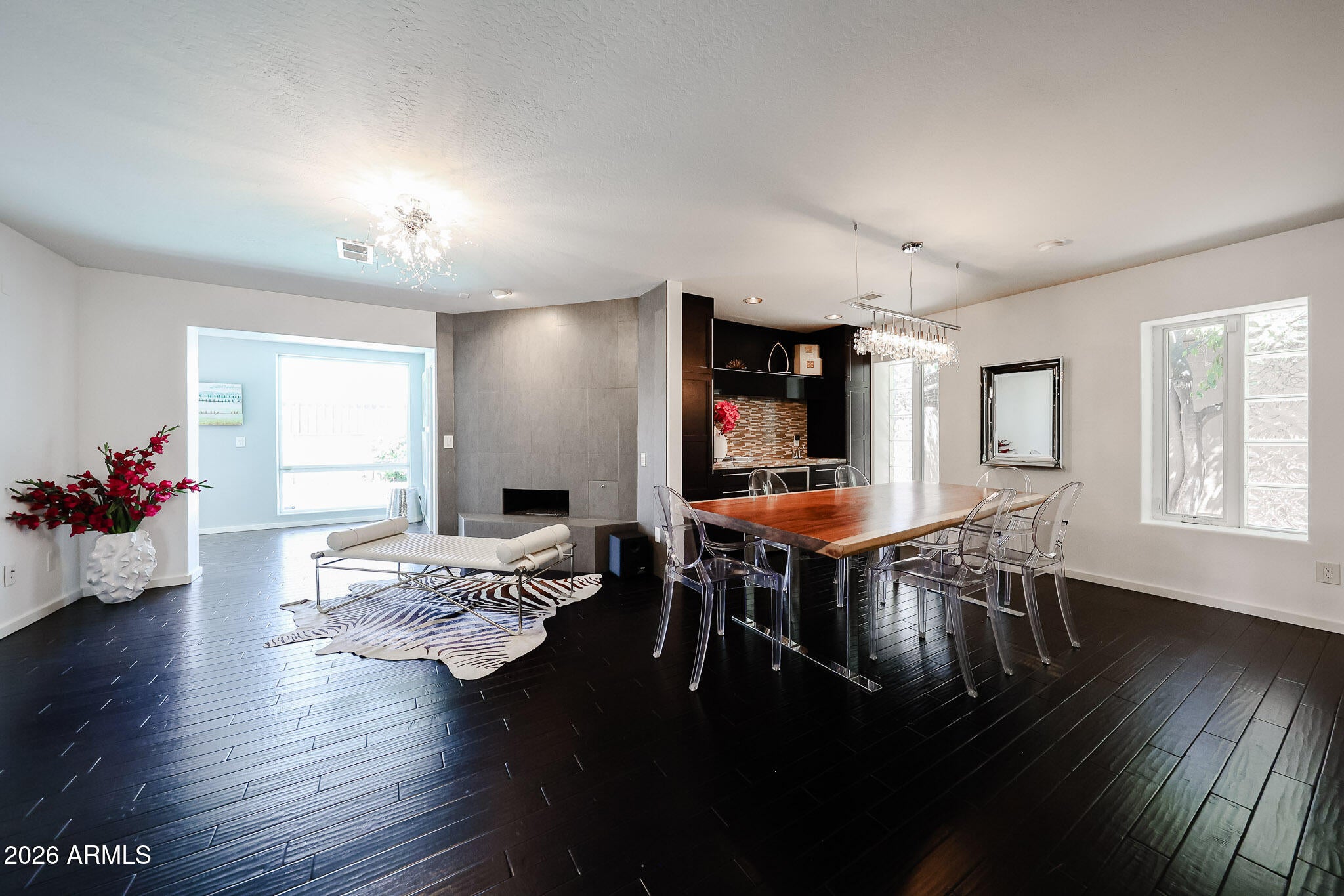 5426 N 81ST Place