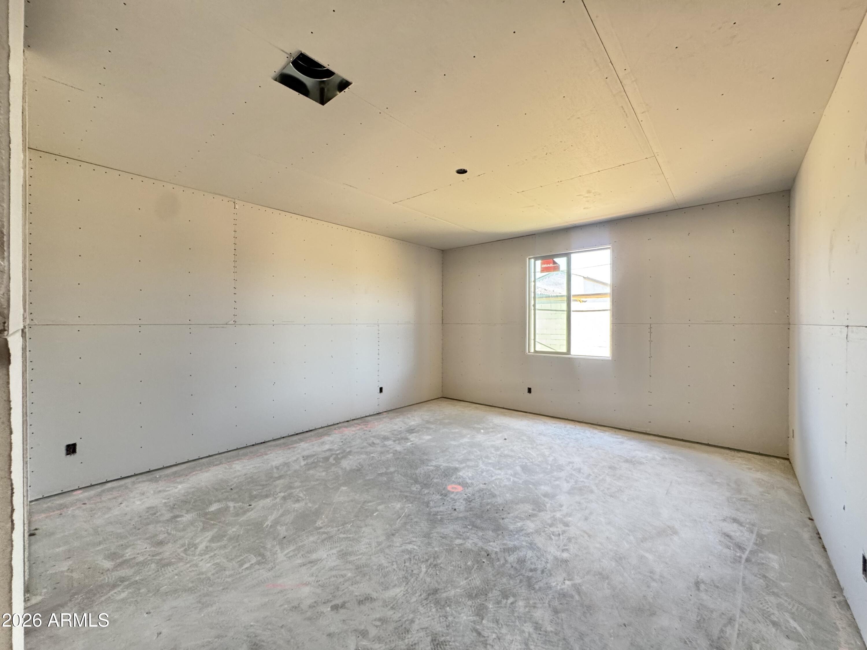 15602 W ONYX Avenue