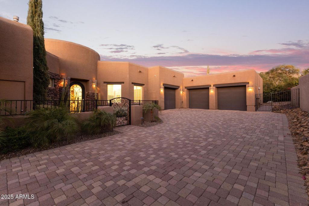 Photo of 24051 N 112th Place, Scottsdale, AZ 85255 (MLS # 6995839)
