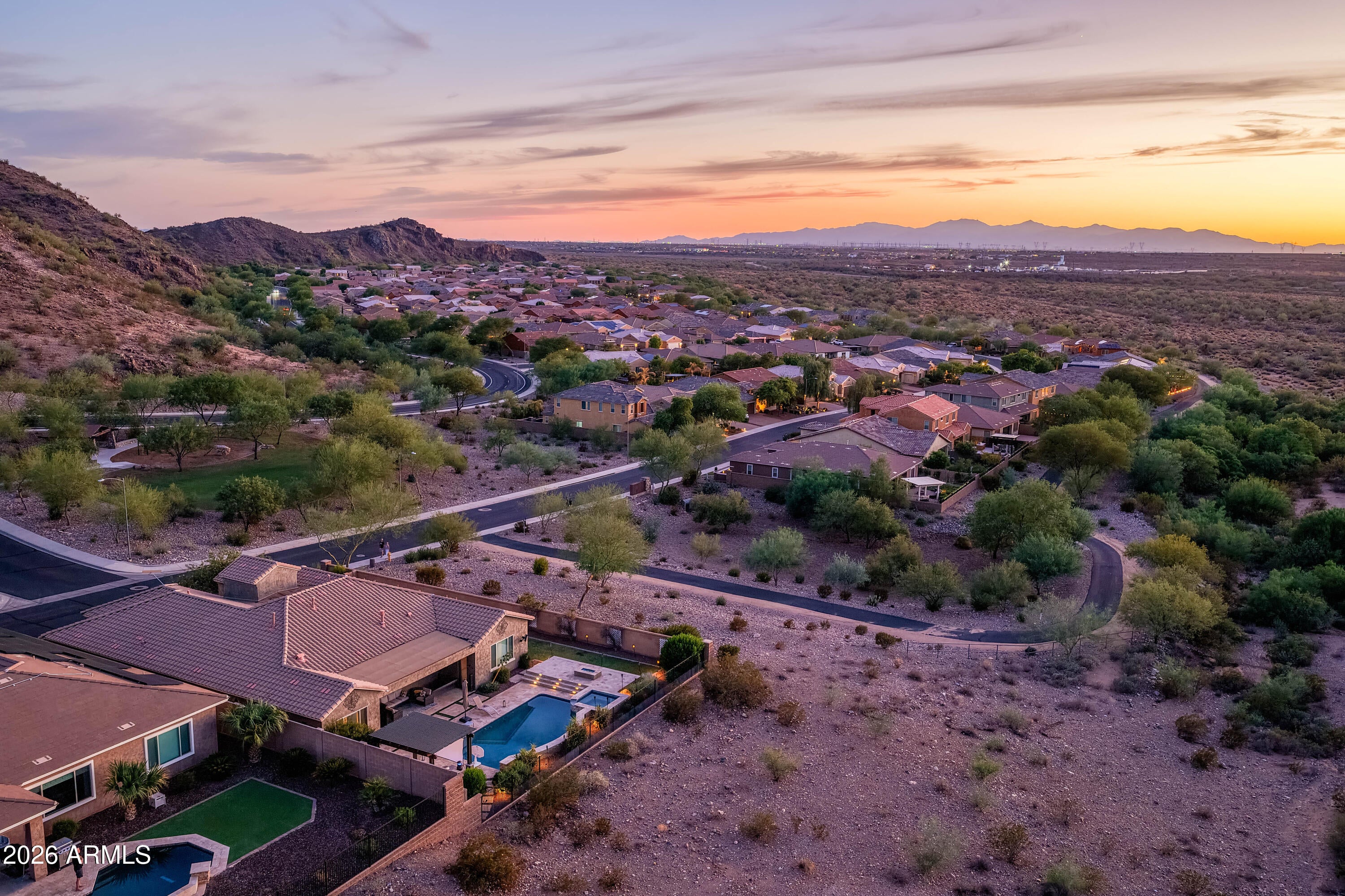 10058 W WHITE FEATHER Lane