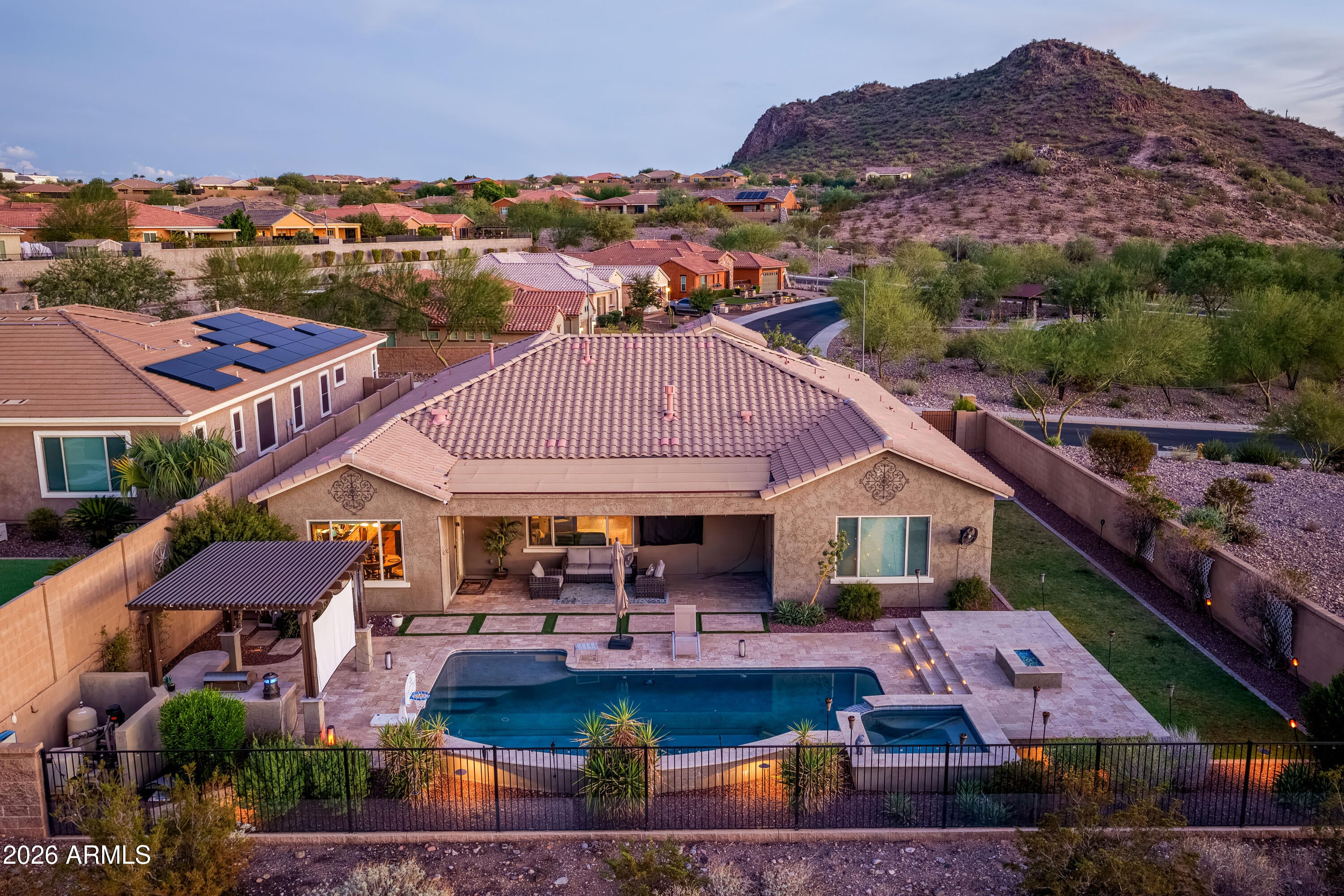 10058 W WHITE FEATHER Lane