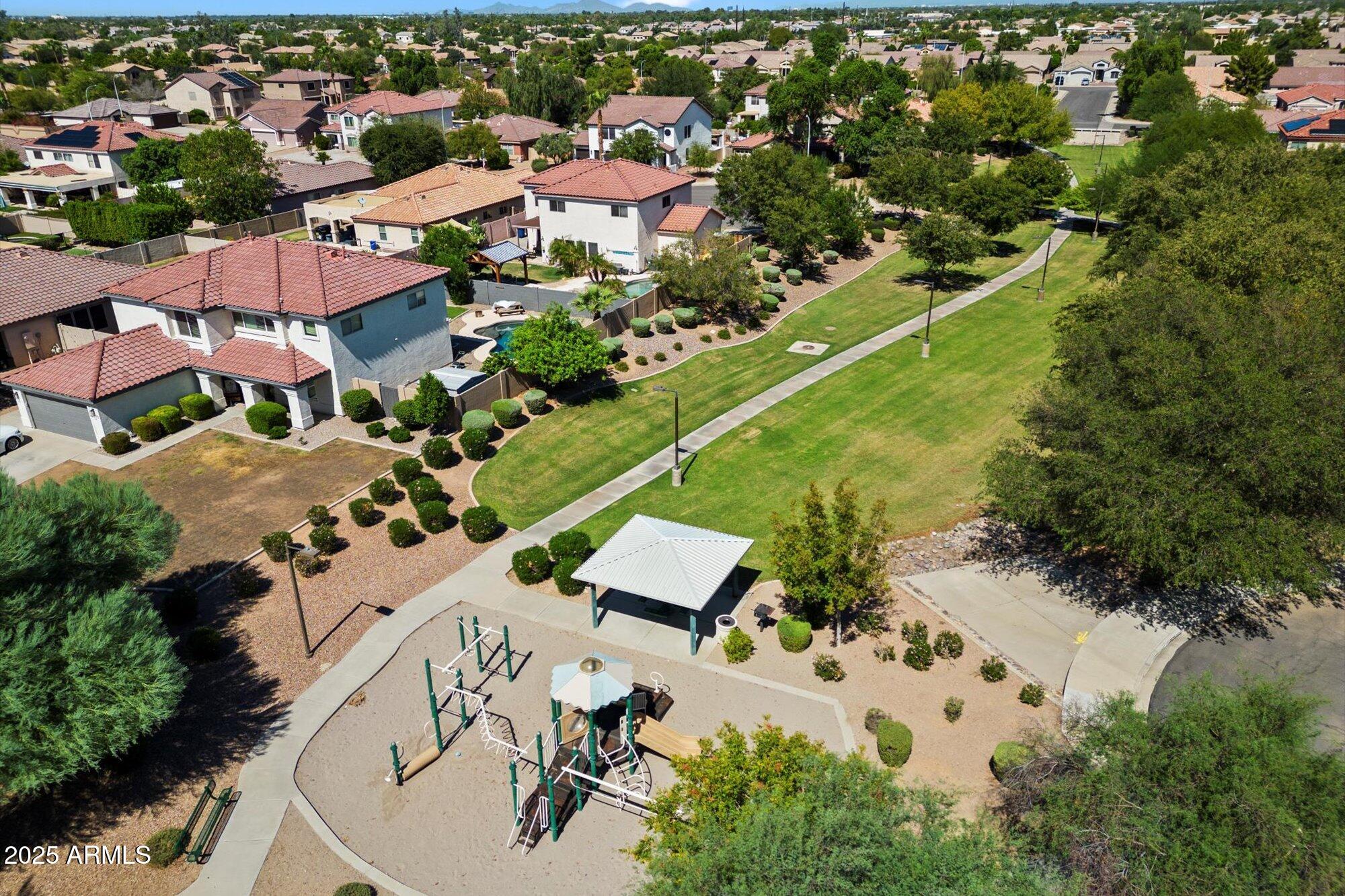 2145 E LONGHORN Place