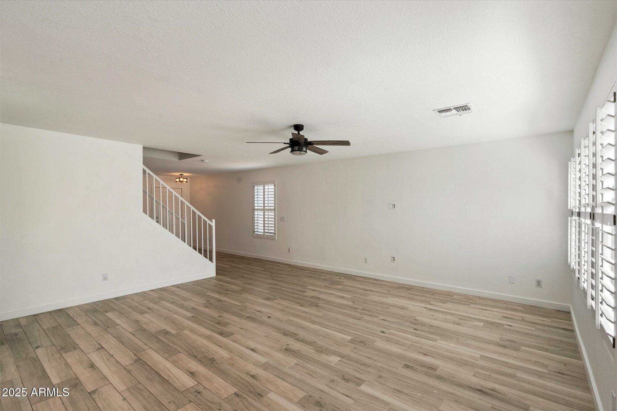 2145 E LONGHORN Place