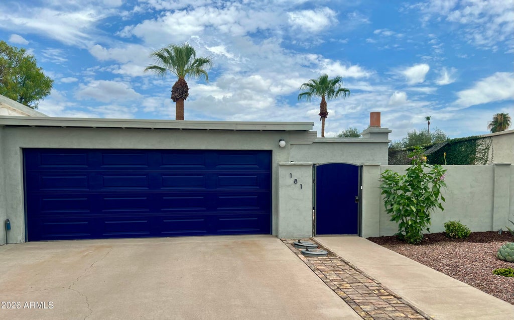 Photo of 181 Laguna Drive W, Litchfield Park, AZ 85340 (MLS # 7058039)