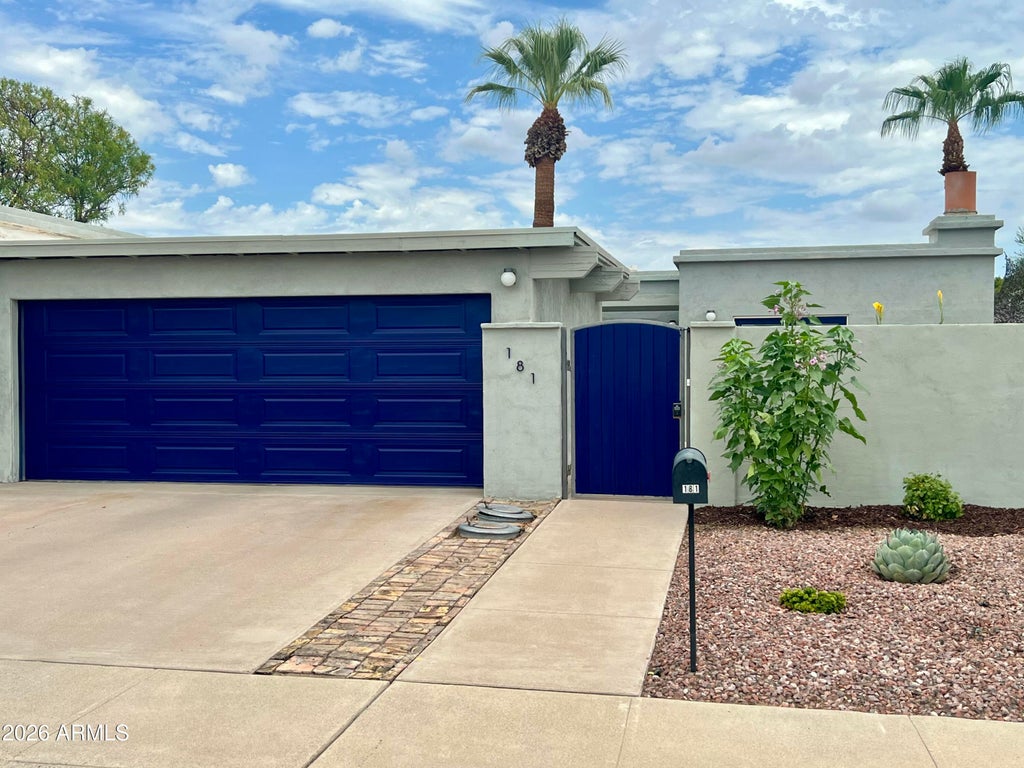 Photo of 181 Laguna Drive W, Litchfield Park, AZ 85340 (MLS # 7058039)
