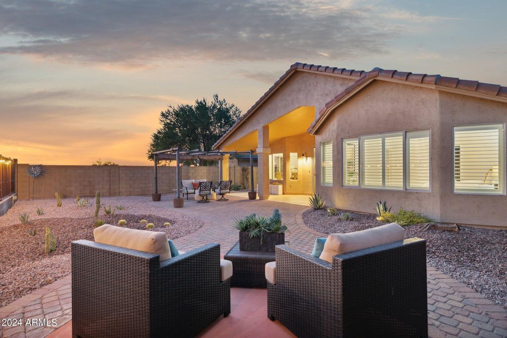 Photo of 10109 E Trailhead Court, Gold Canyon, AZ 85118 (MLS # 6920714)