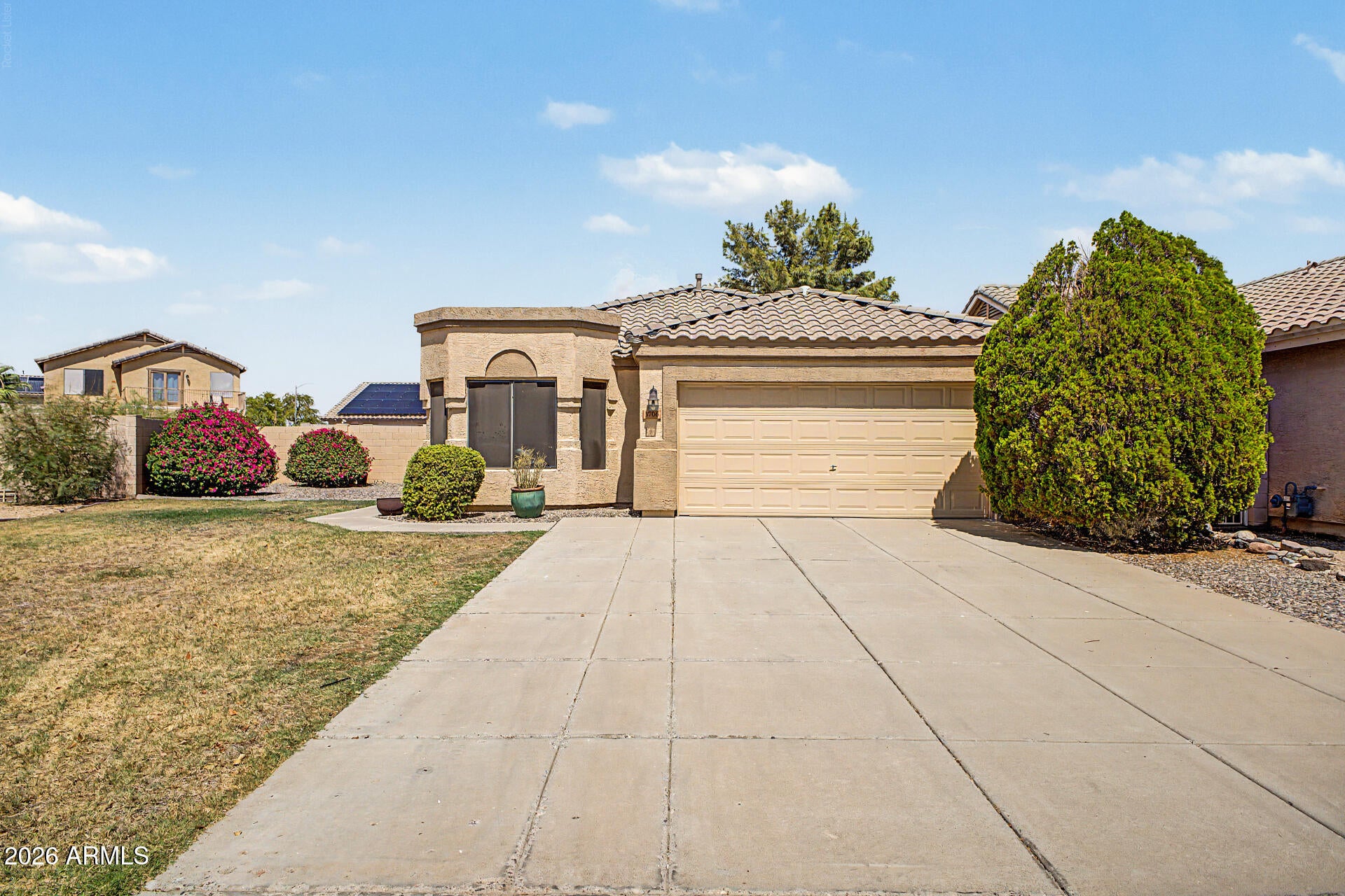 3706 W TONOPAH Drive
